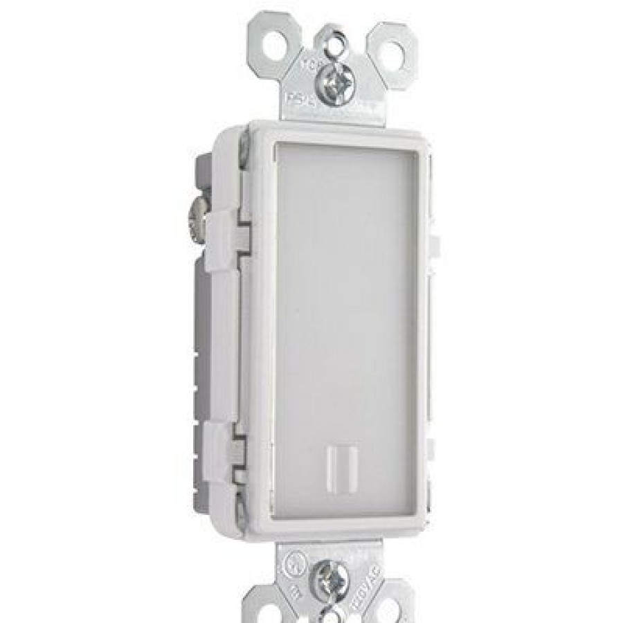 * Limit Offer Pass & Seymour Led Hallway Light, Auto-On, 15-Amp